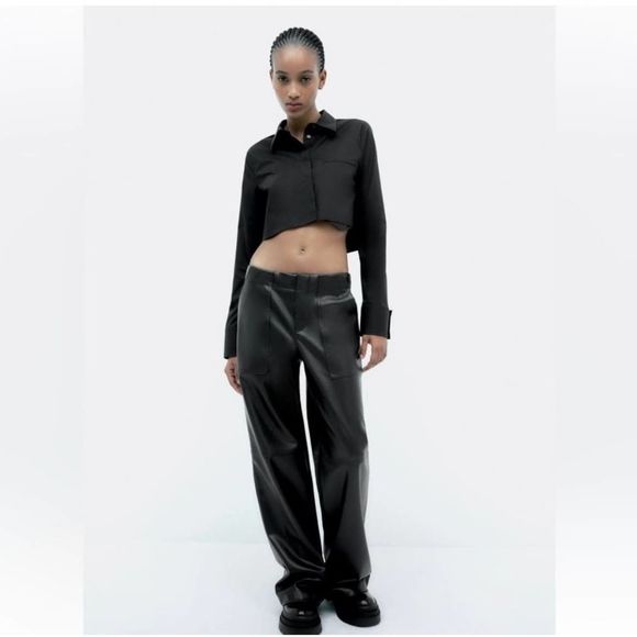 Zara NWT Long Sleeve Cropped Button Down Shirt Blouse Black Size XS Front Pocket - Picture 2 of 8